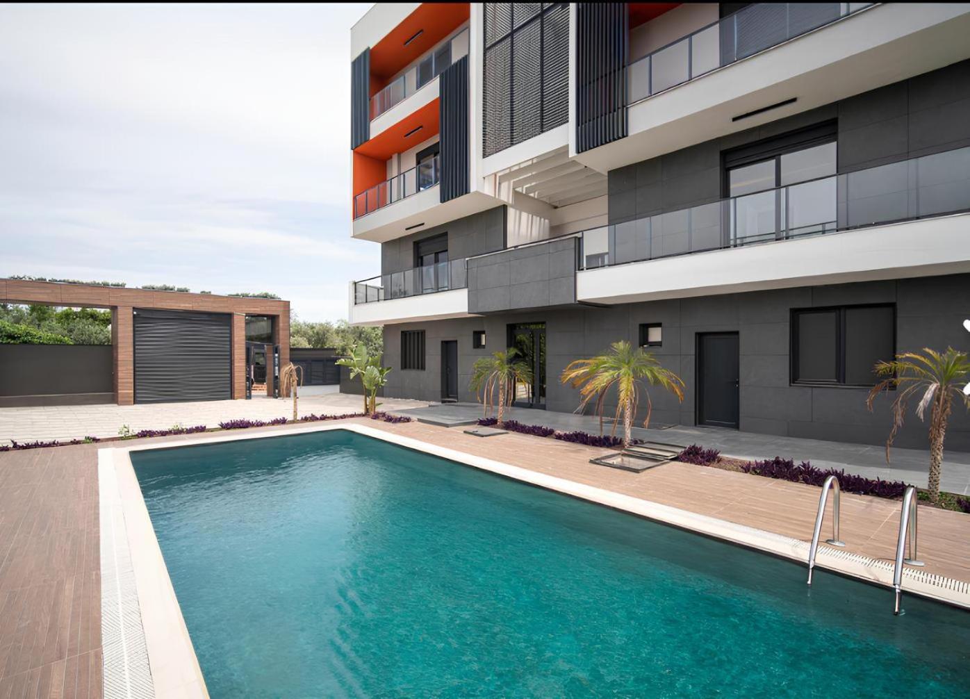 Tunc Suite Luxury House Aksu  Bagian luar foto